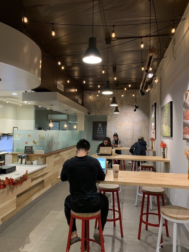 a photo of the store branch of 7 leaves cafe at costa mesa, bristol