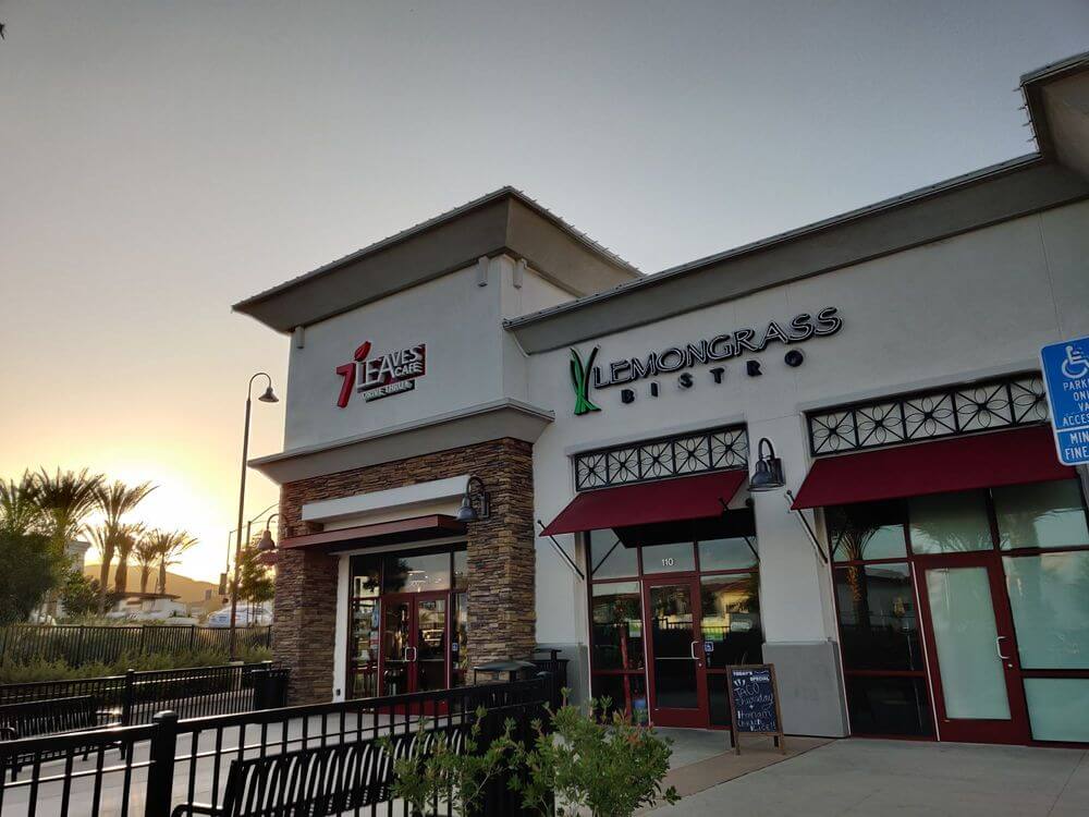 7 leaves cafe rincon drive-thru