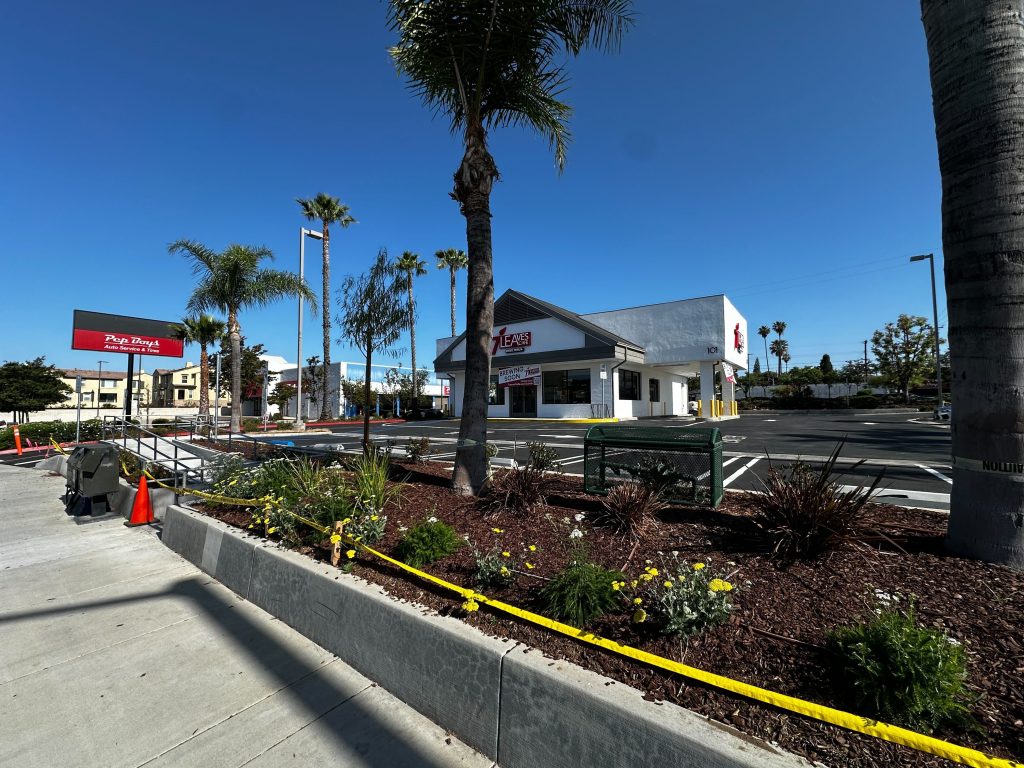 7L la habra store